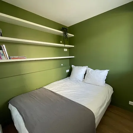 Standing Proche Gare, Et Commerce Ла-Боль-Эскублак