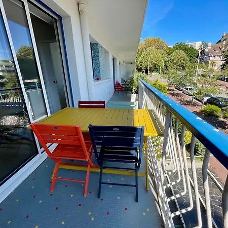 Standing Proche Gare, Et Commerce * La Baule