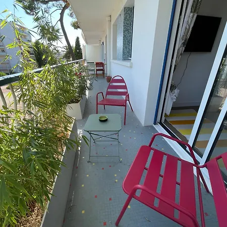 Standing Proche Gare, Et Commerce La Baule