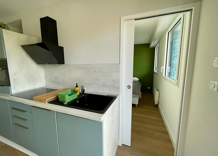 Standing Proche Gare, Et Commerce *