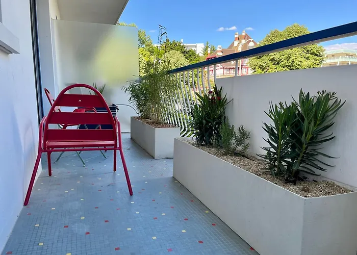 Standing Proche Gare, Et Commerce