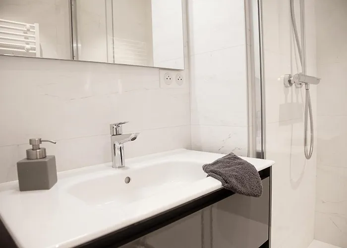 Standing Proche Gare, Et Commerce *